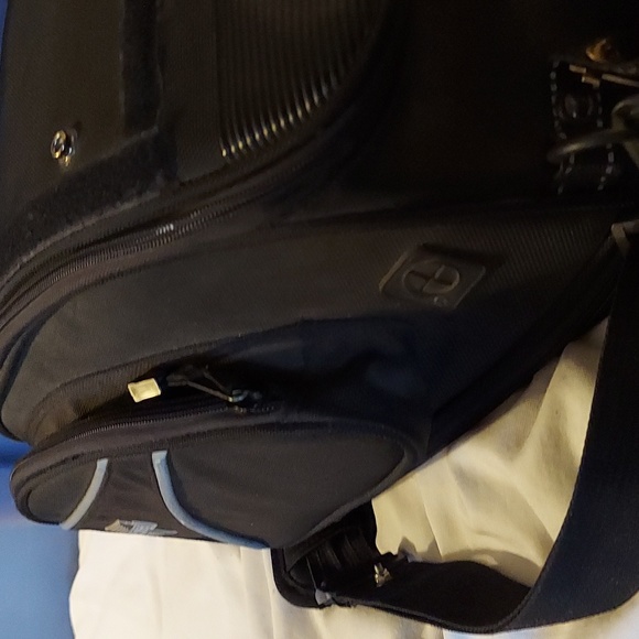 Nelson-Rigg CL-1060 Commuter Motorcycle Tail Bag - Picture 2 of 7